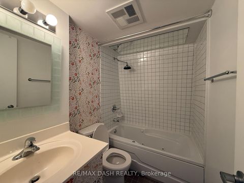 Photo 16 at 342 - 415 Jarvis Street, South St. James Town, Toronto
