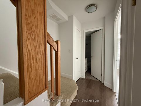 Photo 17 at 342 - 415 Jarvis Street, South St. James Town, Toronto
