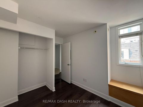 Photo 18 at 342 - 415 Jarvis Street, South St. James Town, Toronto
