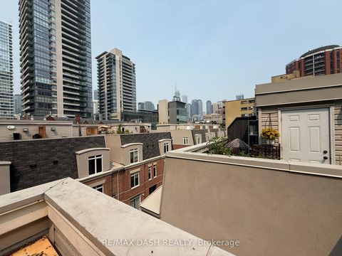 Photo 22 at 342 - 415 Jarvis Street, South St. James Town, Toronto