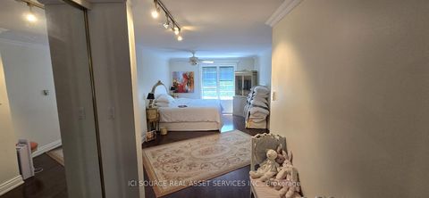 Photo 14 at 45 Clareville Crescent, Don Valley Village, Toronto