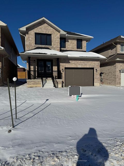 Photo 23 at 45 Clareville Crescent, Don Valley Village, Toronto