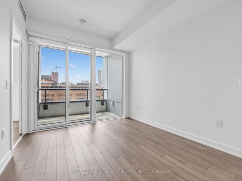 Photo 12 at 419 - 158 Front Street E, Moss Park, Toronto