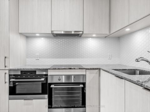 Photo 22 at 419 - 158 Front Street E, Moss Park, Toronto