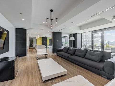 Photo 31 at 419 - 158 Front Street E, Moss Park, Toronto