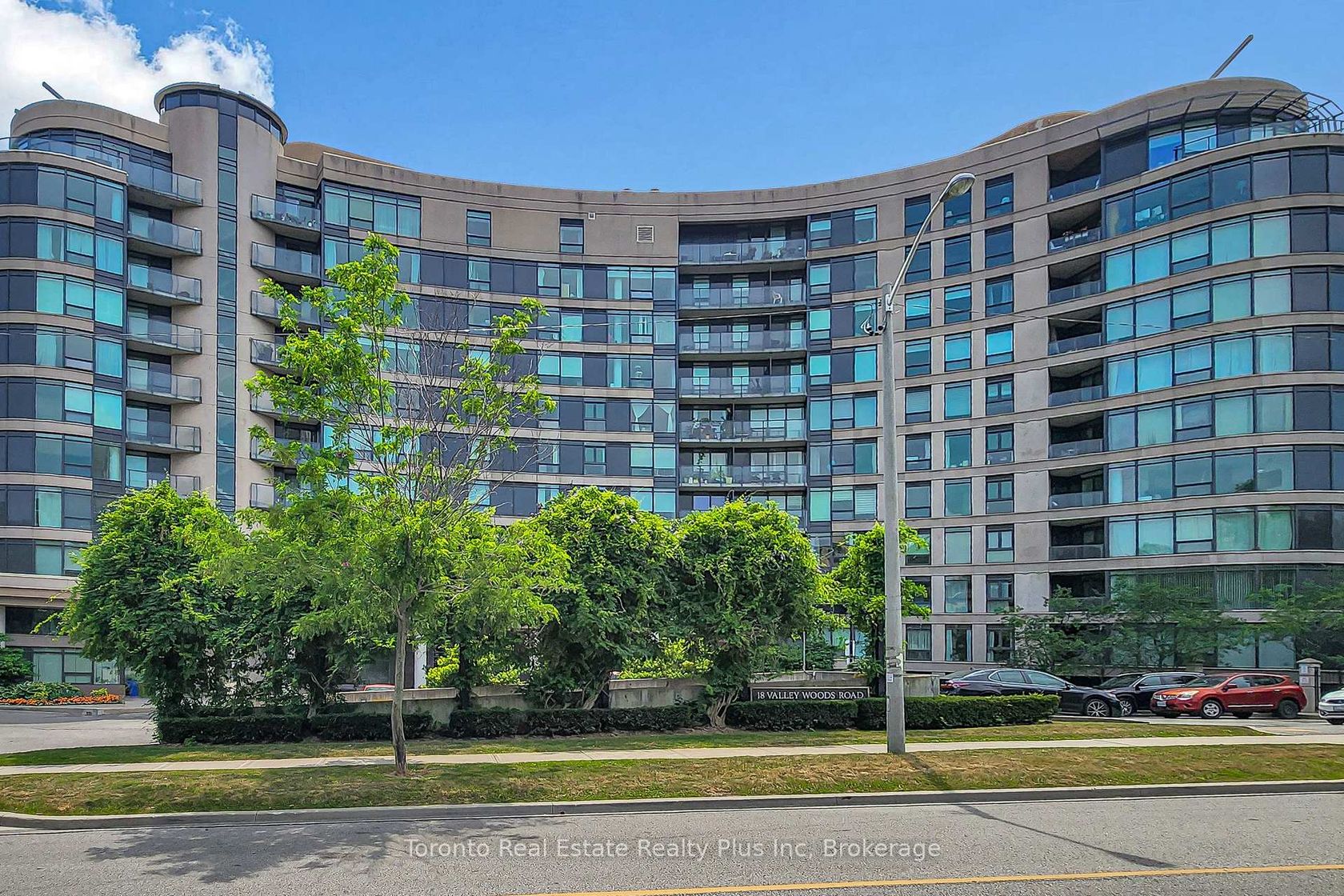 507 - 18 Valley Woods Road, Donalda, Toronto photo 6