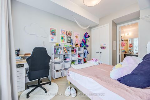 Photo 10 at 916 - 29 Queens Quay E, Waterfront Communities C8, Toronto