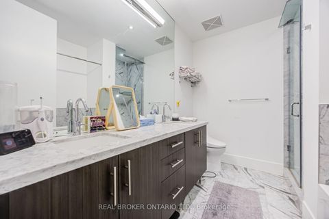 Photo 17 at 916 - 29 Queens Quay E, Waterfront Communities C8, Toronto