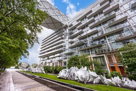 Photo 24 at 916 - 29 Queens Quay E, Waterfront Communities C8, Toronto