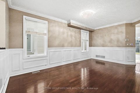 Photo 3 at 16 Shrewsbury Drive, Brooklin, Whitby