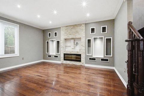Photo 7 at 16 Shrewsbury Drive, Brooklin, Whitby