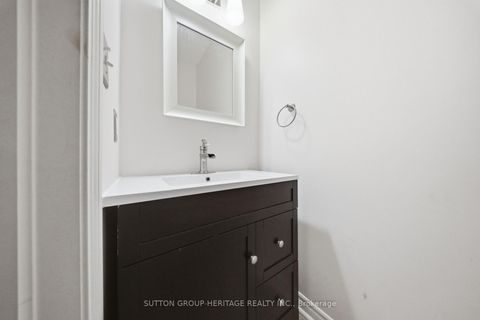 Photo 16 at 16 Shrewsbury Drive, Brooklin, Whitby