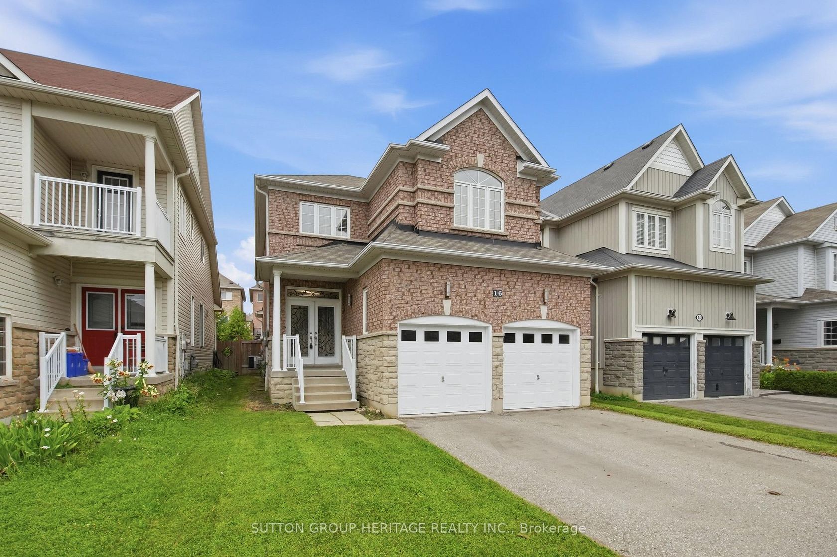 16 Shrewsbury Drive, Brooklin, Whitby 