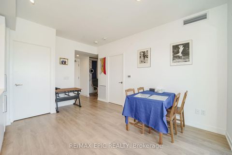 Photo 3 at 928 - 1100 Sheppard Avenue W, York University Heights, Toronto
