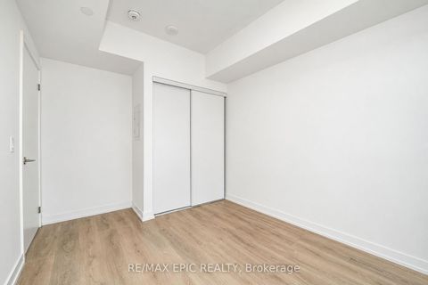 Photo 9 at 928 - 1100 Sheppard Avenue W, York University Heights, Toronto