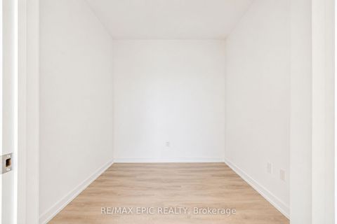 Photo 13 at 928 - 1100 Sheppard Avenue W, York University Heights, Toronto