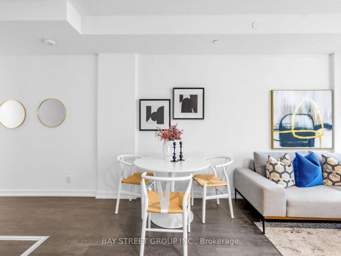 Photo 4 at 318 - 55 Mercer Street, Waterfront Communities C1, Toronto