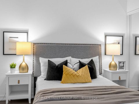 Photo 7 at 318 - 55 Mercer Street, Waterfront Communities C1, Toronto