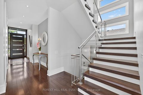 Photo 4 at 51 Greenfield Drive, City Centre West, Toronto