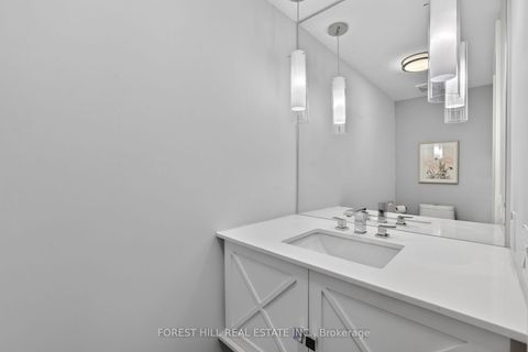 Photo 5 at 51 Greenfield Drive, City Centre West, Toronto