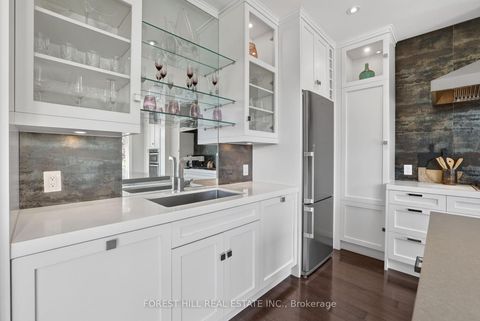 Photo 12 at 51 Greenfield Drive, City Centre West, Toronto