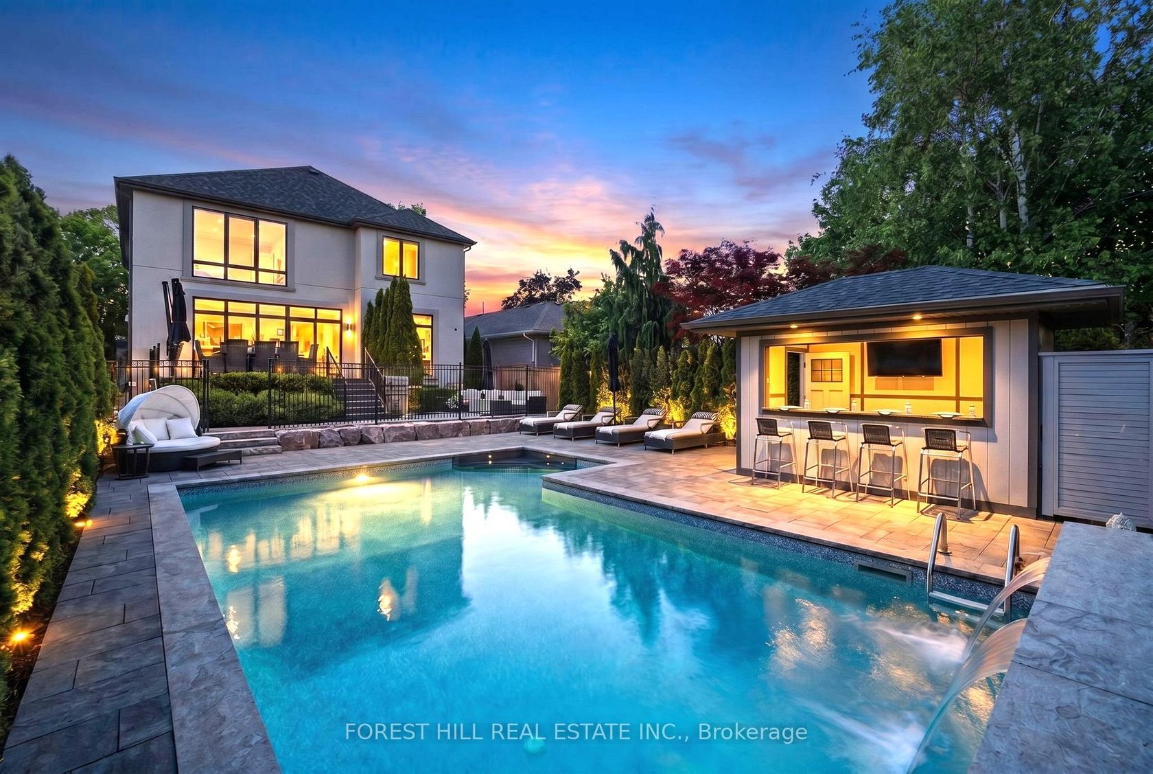 51 Greenfield Drive, City Centre West, Toronto 