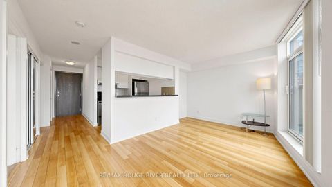 Photo 5 at 523 - 238 Bonis Avenue, Sullivan, Toronto