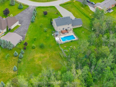 Photo 3 at 6 Audubon Way, Baldwin, Georgina