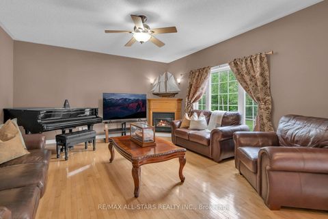Photo 17 at 6 Audubon Way, Baldwin, Georgina