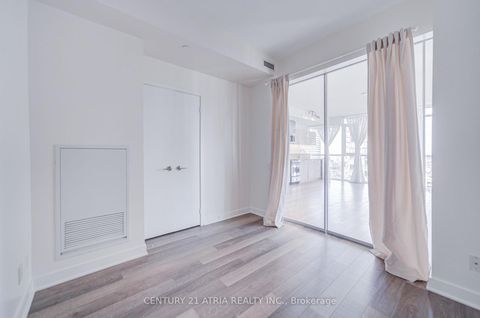 Photo 16 at 2404 - 290 Adelaide Street W, Waterfront Communities C1, Toronto