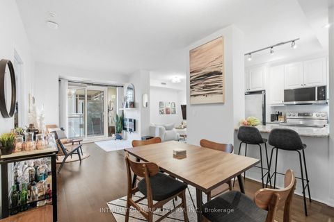 Photo 16 at 711 - 628 Fleet Street, Niagara, Toronto