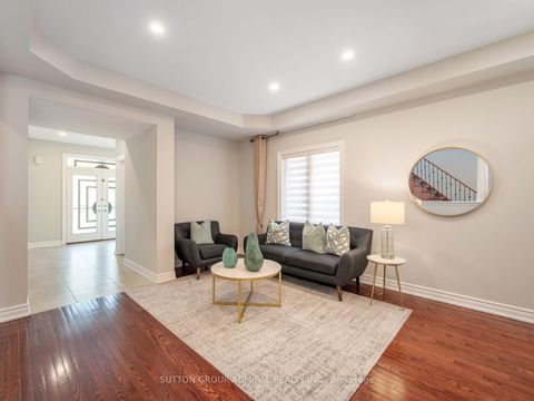 Photo 3 at 16 Craigvale Street, Patterson, Vaughan