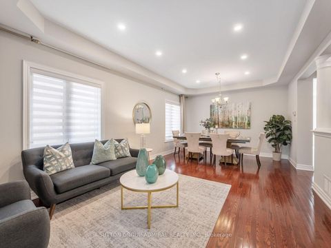 Photo 4 at 16 Craigvale Street, Patterson, Vaughan