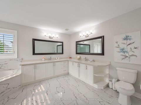 Photo 21 at 16 Craigvale Street, Patterson, Vaughan