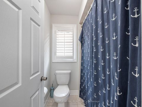 Photo 28 at 16 Craigvale Street, Patterson, Vaughan