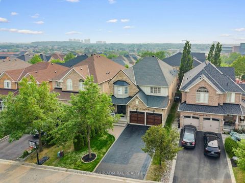 Photo 43 at 16 Craigvale Street, Patterson, Vaughan