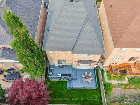 Photo 45 at 16 Craigvale Street, Patterson, Vaughan