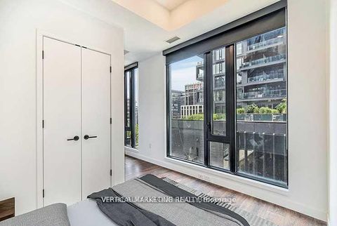 Photo 2 at 423 - 505 Richmond Street W, Bellwoods, Toronto