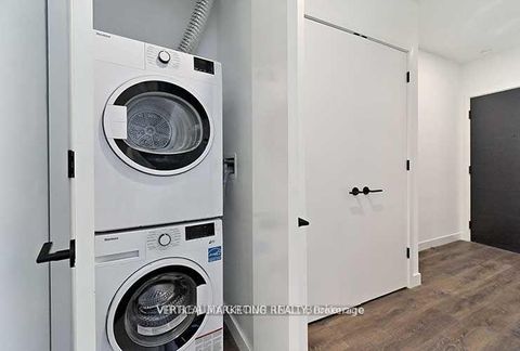 Photo 12 at 423 - 505 Richmond Street W, Bellwoods, Toronto