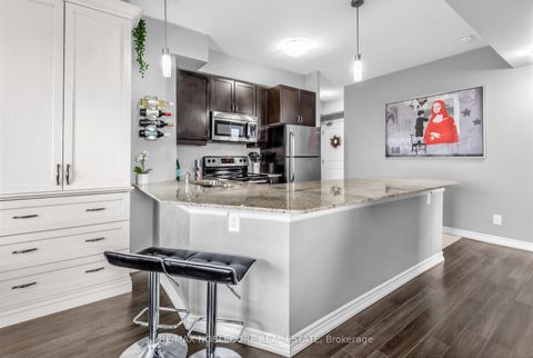 Photo 4 at 610 - 7730 Kipling Avenue, Vaughan Grove, Vaughan
