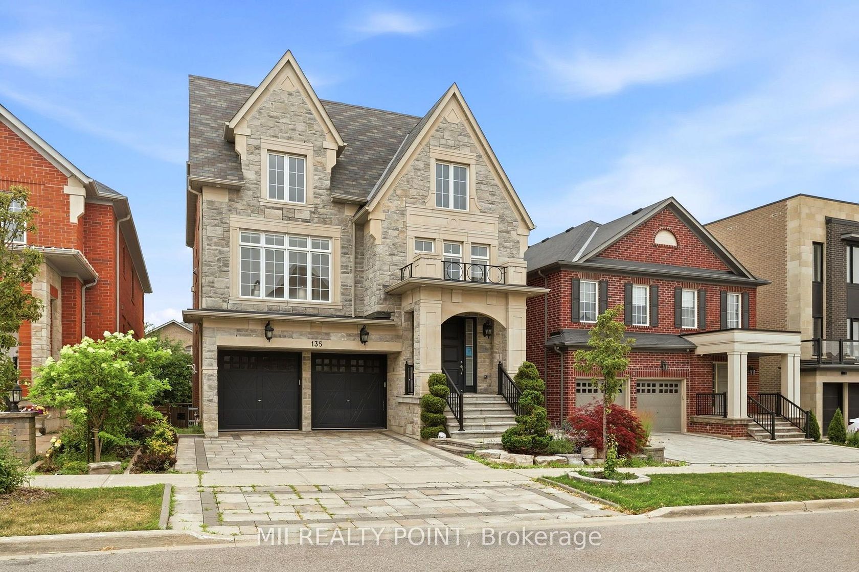 135 Abner Miles Drive, Patterson, Vaughan photo number 2