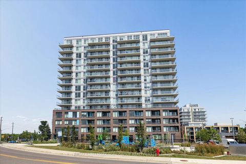 Photo 1 at 420 - 185 Deerfield Road, Central Newmarket, Newmarket
