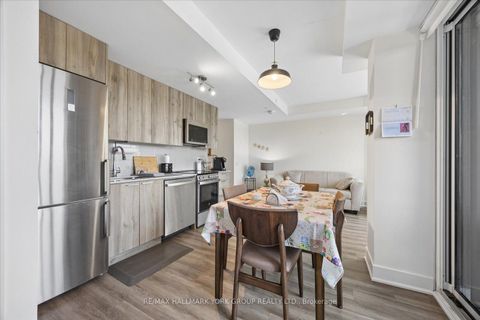 Photo 12 at 420 - 185 Deerfield Road, Central Newmarket, Newmarket
