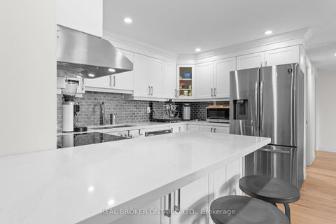 Photo 1 at 502 - 99 Cameron Street, Chinatown, Toronto