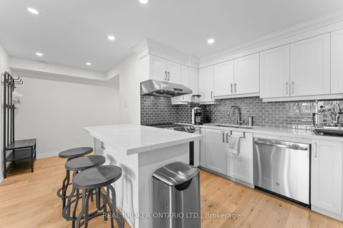 Photo 4 at 502 - 99 Cameron Street, Chinatown, Toronto