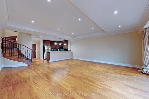 Photo 4 at Ph02 - 1001 Bay Street, Bay Street Corridor, Toronto