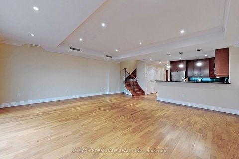 Photo 12 at Ph02 - 1001 Bay Street, Bay Street Corridor, Toronto