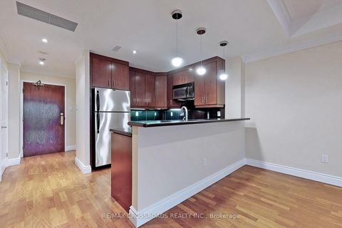 Photo 13 at Ph02 - 1001 Bay Street, Bay Street Corridor, Toronto