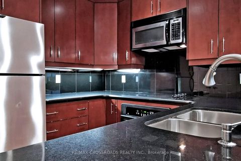 Photo 35 at Ph02 - 1001 Bay Street, Bay Street Corridor, Toronto
