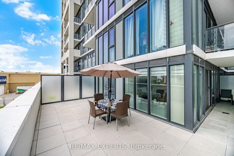 Photo 1 at 221 - 9000 Jane Street, Concord, Vaughan